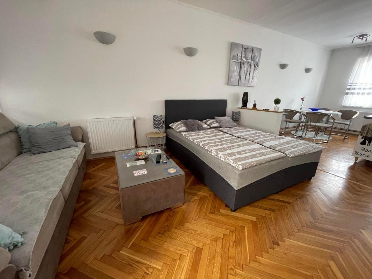 Apartman Korzo Osijek Apartment Exterior foto