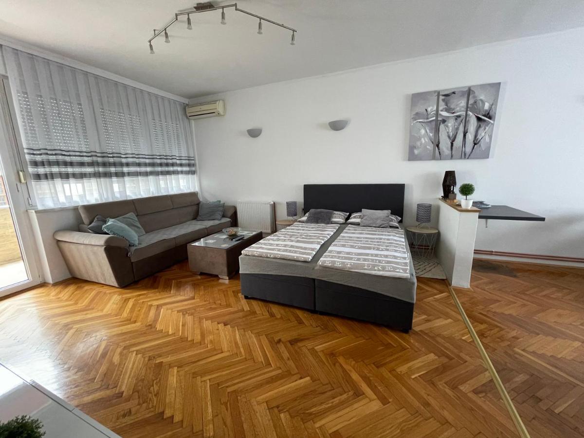 Apartman Korzo Osijek Apartment Exterior foto